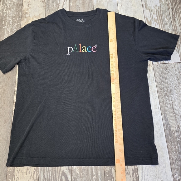 Palace by Palace Skateboards Black Embroidered Logo Men's T-Shirt Size XL - Picture 8 of 8